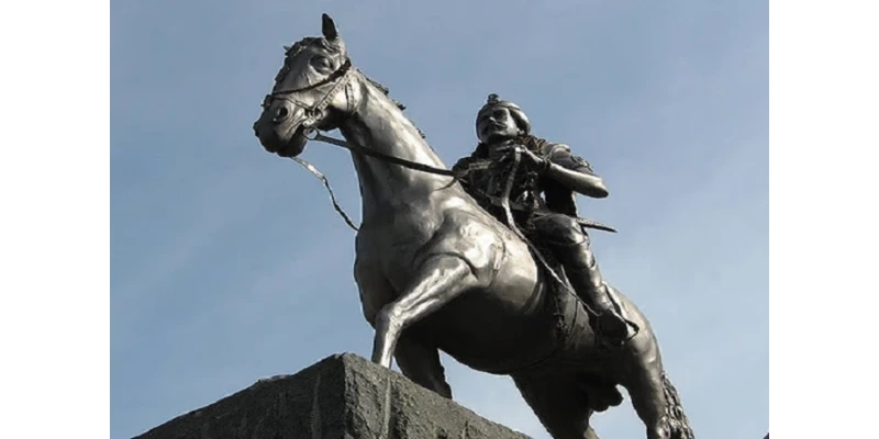 Dheeran Chinnamalai Statue Chennai