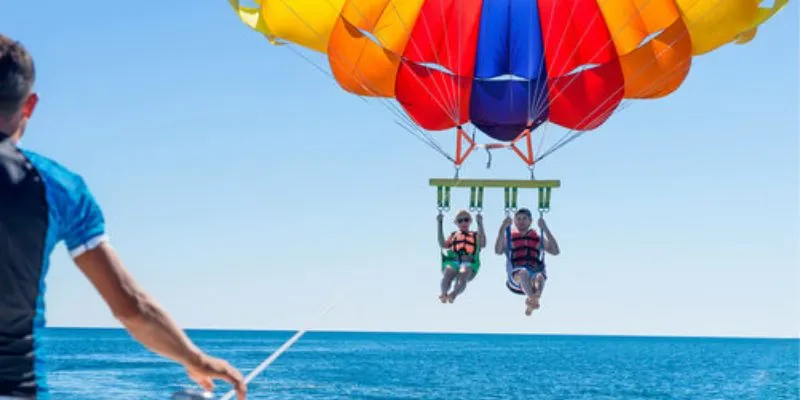 Points To Consider Before You Set Out To Play Parasailing